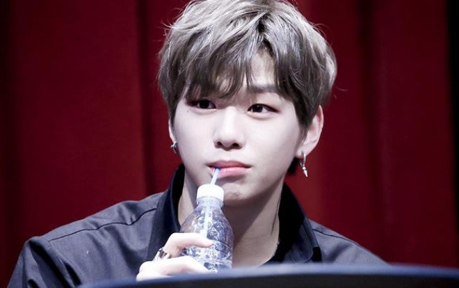 Kang Daniel chiều fan thứ 2 thì không ai dám nhận số 1 đấy nhé! Ảnh 2