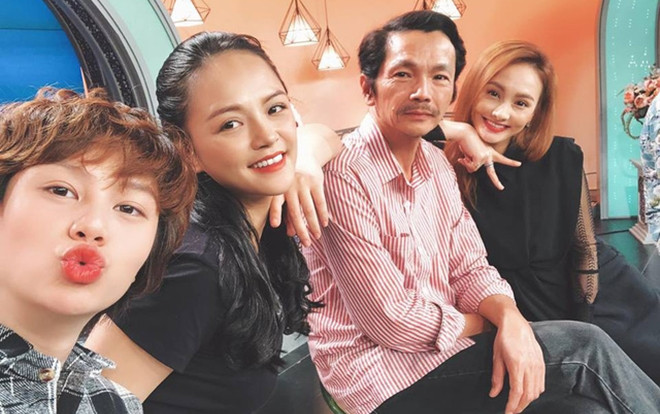 Nhặt sạn 'Về nhà đi con': 3 chị em Huệ - Thư - Dương cùng một bố đẻ ra nhưng mỗi người một họ? Ảnh 2