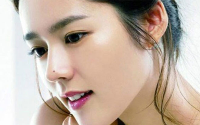 Những nốt ruồi may mắn trên khuôn mặt, giúp bạn gặp dữ hóa lành, tiền tiêu không hết Ảnh 2