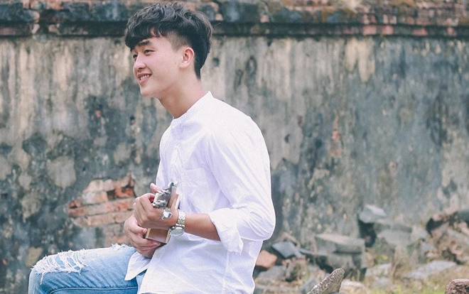 Hot boy U23 Việt Nam cover hit của Mr.Siro Ảnh 2