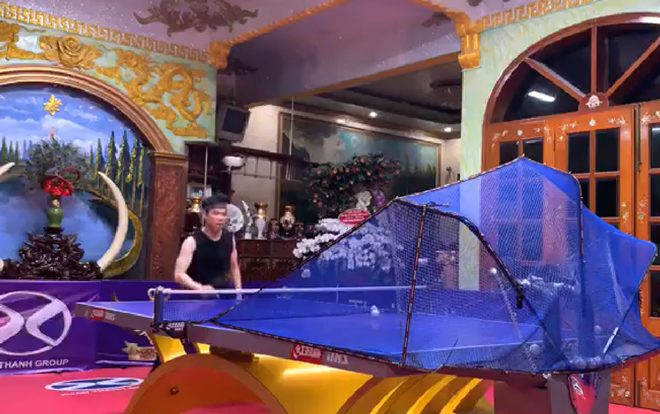 Ngọc Sơn trổ tài chơi bóng bàn ở biệt thự 100 tỷ Ảnh 2