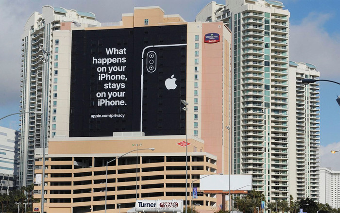Từng khẳng đinh 'khách hàng không phải hàng hoá' nhưng Apple lại bán thông tin cá nhân người dùng Ảnh 2