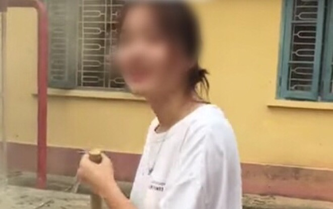 Nữ sinh bắt chước bà Tân Vlog quay clip nhưng lại gây phẫn nộ với tuyên bố 'đốt trường' Ảnh 2