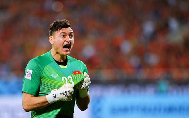 Ngọc Trinh: 'Tôi không phải bạn gái Đặng Văn Lâm, chỉ thích Quang Hải' Ảnh 2