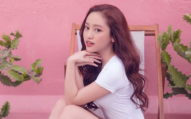 Thúy Vy tự hào khoe rút tài khoản tiền tỷ đặt cọc tậu xế hộp, nhưng lại gây nhiều tranh cãi Ảnh 2