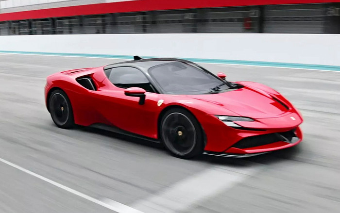 Cận cảnh siêu xe Ferrari SF90 Stradale vừa ra mắt: Công suất khủng 986 mã lực, giá 32 tỷ đồng Ảnh 2