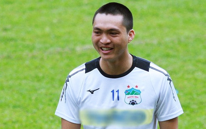 Xem Tuấn Anh loại bỏ Thành Lương, suýt lập siêu phẩm vào lưới Hà Nội Ảnh 2