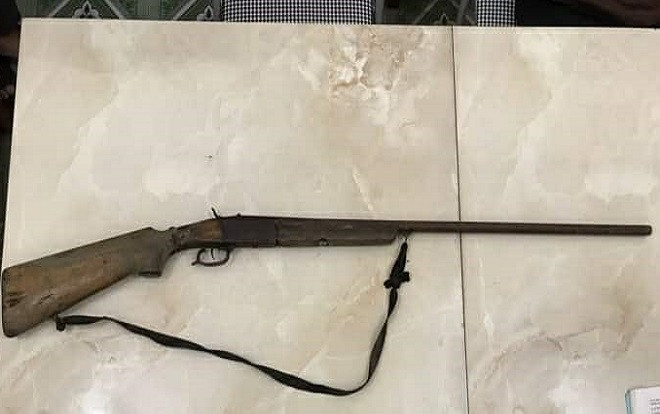 Hi hữu nam thanh niên bị súng tự chế cướp cò bắn trúng 'của quý' khi đi săn trong rừng Ảnh 2