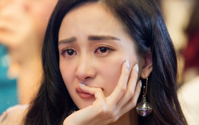 Rộ tin đi hát, fan khăng khăng 'Jun Vũ chỉ cần đẹp, không cần làm gì thêm' và phản ứng của cô nàng Ảnh 2