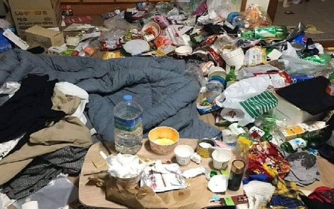 Sốc nặng với loạt ảnh ký túc xá của sinh viên Hàn Quốc, khác xa ‘một trời một vực’ với những hình ảnh trên phim Ảnh 2