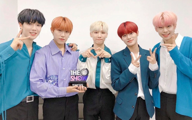 AB6IX thắng cúp đầu tiên trong sự nghiệp: Sự thành công hậu WANNA ONE của Daehwi và Woojin Ảnh 2