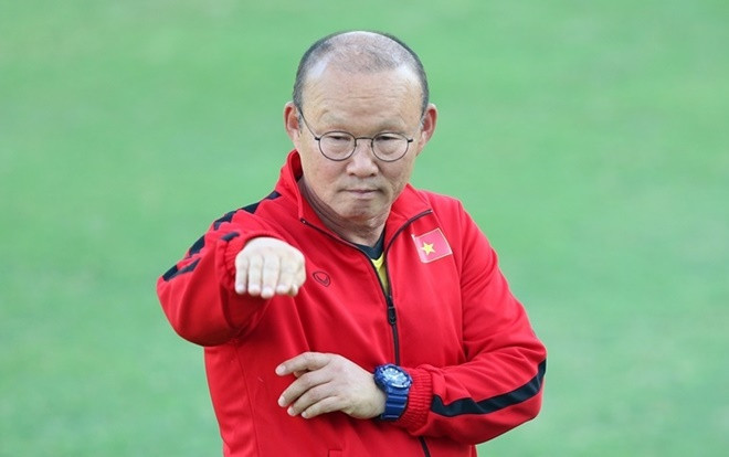 Thái Lan - Việt Nam đấu King's Cup: HLV Park 'tặng quà to' cho Kiatisak! Ảnh 2