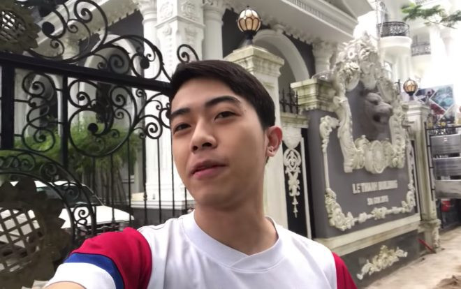 Clip 'thăm nhà Cris Phan' bất ngờ được 'khai quật' khiến dân tình choáng váng vì độ giàu có của anh chàng này! Ảnh 2