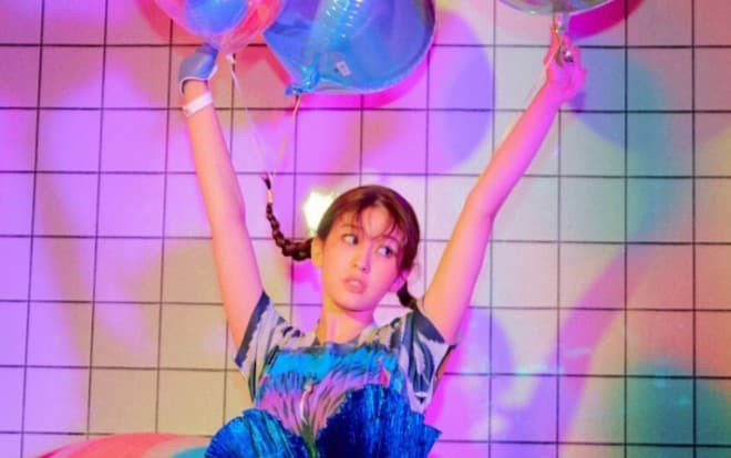 Jeon Somi tung poster cho bài hát 'Birthday': Khởi động bữa tiệc âm nhạc ngập sắc màu Ảnh 2