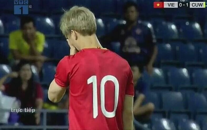 Hãy động viên, đừng chỉ trích Công Phượng! Ảnh 2