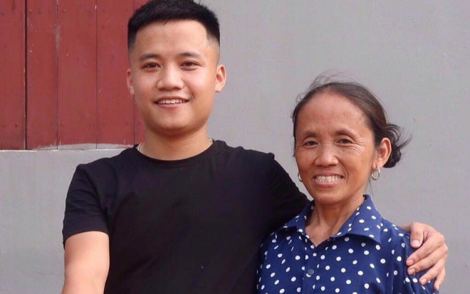 Hé lộ thông tin về cậu con trai thứ hai của bà Tân Vlog - người cũng đang 'tập tành' làm Youtuber Ảnh 2