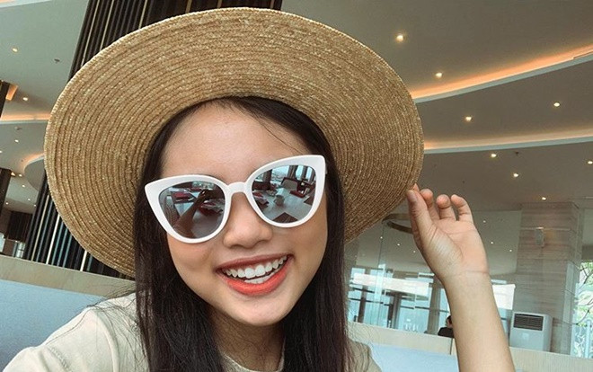 Rộ tin đồn Phương Mỹ Chi chỉnh răng sứ trắng bóng ở tuổi 16 Ảnh 2