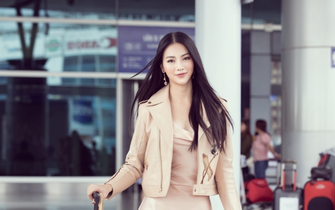 Đi chấm thi Miss Earth Singapore, Hoa hậu Phương Khánh đẹp như thần Vệ Nữ làm náo loạn sân bay Ảnh 2