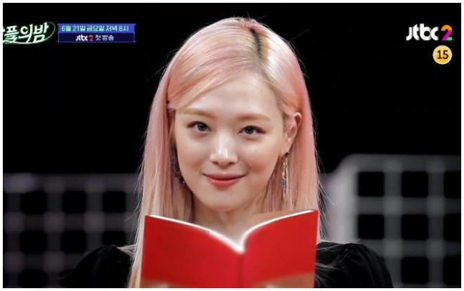 Chuẩn bị debut solo Sulli nhuộm ngay quả đầu hồng khiến dân tình trầm trồ không ngớt Ảnh 2