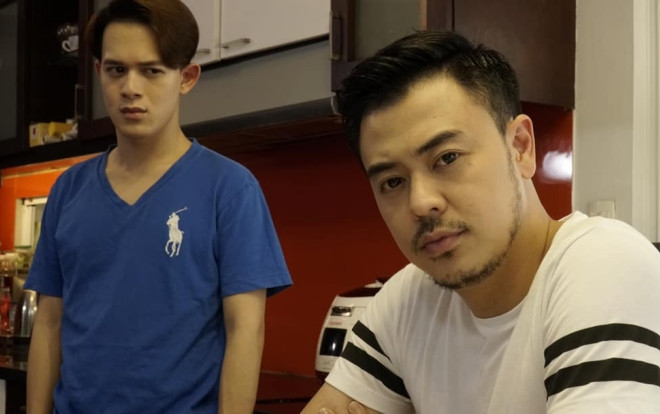 MC Tuấn Tú đăng ảnh bị 'con trai' lườm nguýt sắc lẹm, gián tiếp thừa nhận sau này cả hai sẽ trở thành tình địch? Ảnh 2