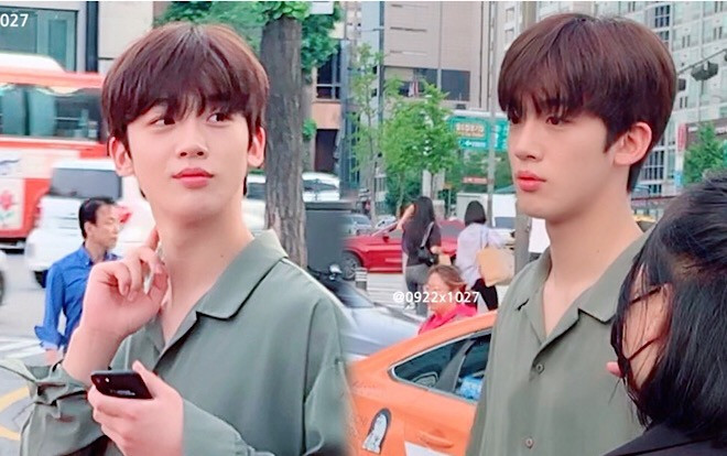 'Produce X 101': Trước khi tập 7 lên sóng tối nay, Kim Yo Han xuất hiện đẹp như hoa trên phố Ảnh 2