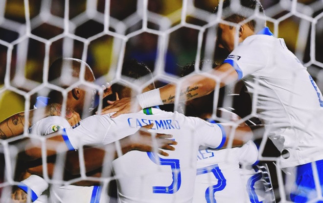 Xem 'bản sao' Neymar nhảy Samba, lập siêu phẩm cho tuyển Brazil Ảnh 2