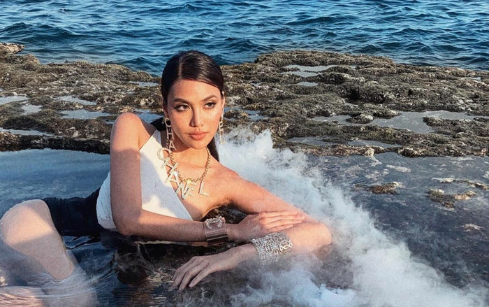 Đang bầu bì, Lan Khuê vẫn quyết tâm 'đốt mắt' dân tình với áo tắm nóng bỏng Ảnh 2