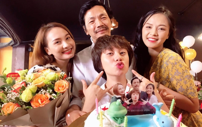 NS Trung Anh suýt bật khóc khi được đoàn phim Về nhà đi con tổ chức sinh nhật bất ngờ Ảnh 2