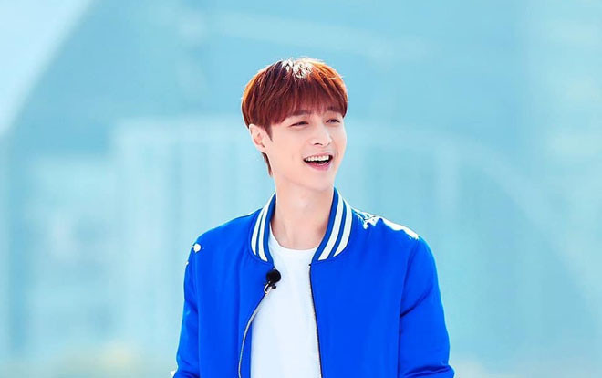 Fanboy vừa được Lay (EXO) nhận hoa lẫn bắn tim: Trọn combo khiến bao người hâm mộ ghen tị Ảnh 2