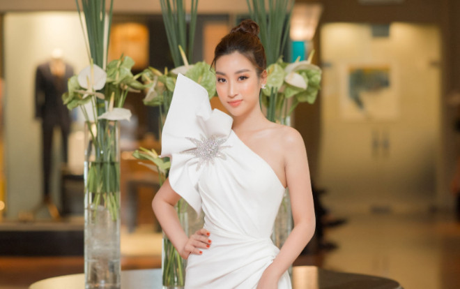 Ngạc nhiên chưa, Hoa hậu Đỗ Mỹ Linh thăng hạng nhan sắc sau thời gian lăn lộn ghi hình chương trình thực tế Ảnh 2