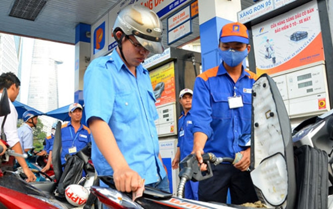 Giá xăng giảm mạnh hơn 1.000 đồng/lít từ 15 giờ hôm nay Ảnh 2