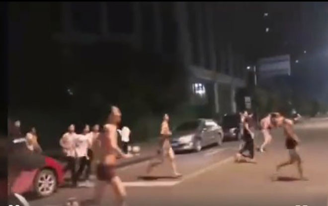 Trung Quốc: 5 trận động đất xảy ra liên tiếp làm 12 người chết, 125 người bị thương Ảnh 2