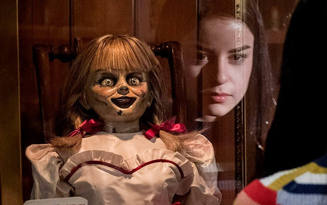 Nhận xét về 'Annabelle Comes Home': Rùng rợn, cứu vãn thương hiệu sau phần phim trước bị chê bai Ảnh 2
