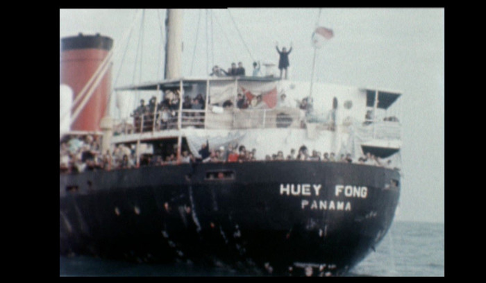 Con tàu Huey Fong đã chở ông cùng gia đình đi vượt biên đến Hồng Kông. Thương hiệu nổi tiếng của ông được đặt tên theo con tàu này.