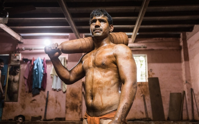 Đô vật bùn kushti từ bỏ ham muốn thể xác để chinh phục vinh quang trọn đời Ảnh 2