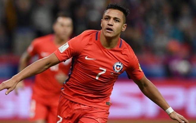 'Sao xẹt' của M.U lại tỏa sáng, Chile vượt dễ vòng bảng Ảnh 2