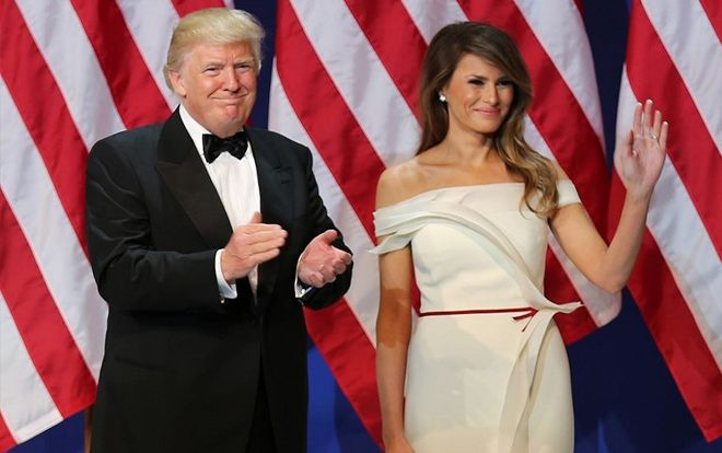 Giải mã thông điệp ngầm qua thời trang của Đệ nhất phu nhân Melania Trump Ảnh 2
