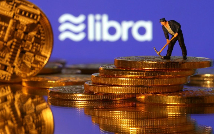 Bitcoin tiếp tục tăng mạnh, vượt ngưỡng 11.000 USD lần đầu tiên sau 15 tháng Ảnh 2