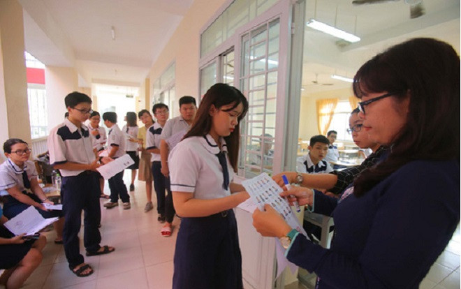 Chiều nay (24/6), gần 900.000 thí sinh làm thủ tục dự thi tốt nghiệp THPT Quốc gia 2019 Ảnh 2