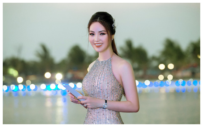 Á hậu Thụy Vân tiết lộ lý do chưa sinh con thứ hai dù con cả đã lớn Ảnh 2