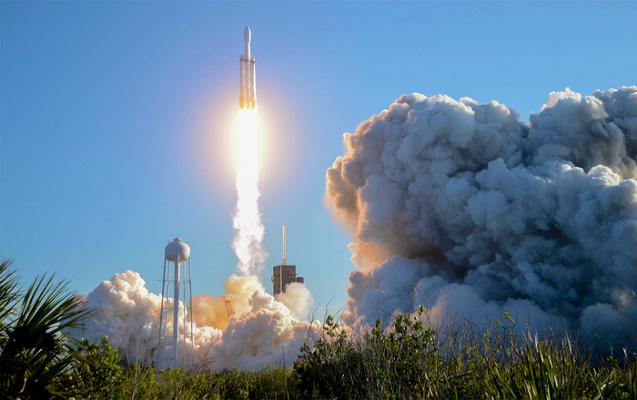 Tỷ phú Elon Musk vừa thực hiện thành công màn phóng tên lửa cực khó, có phát sóng trực tiếp trên YouTube Ảnh 2