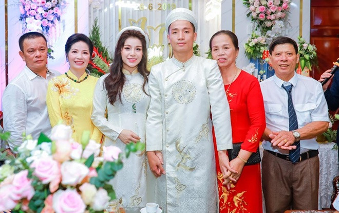 Trước tin đồn 'cưới chạy', Bùi Tiến Dũng và bạn gái nói điều xúc động sau đính hôn Ảnh 2