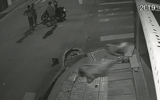 Cô gái gặp nạn ở Sài Gòn và hành động của những người qua lại khiến dân mạng tranh cãi Ảnh 2