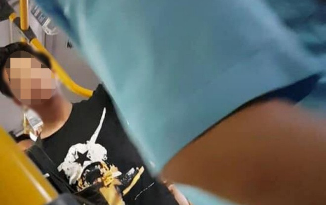 Phạt 200 nghìn đồng nam thanh niên ‘tự sướng’ sau cô gái trên xe buýt Ảnh 2