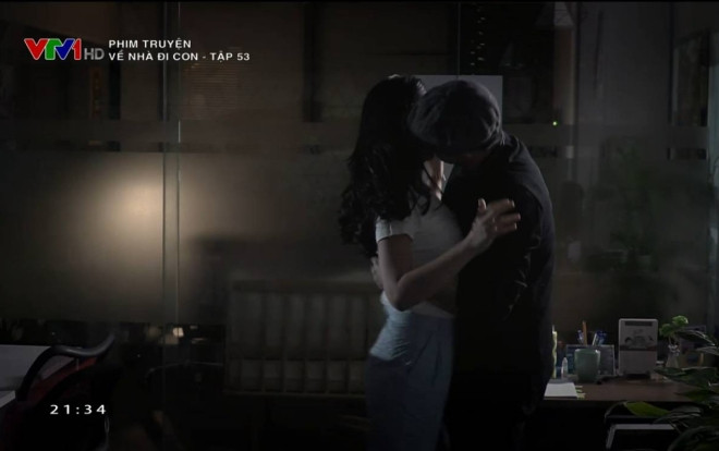 Về Nhà Đi Con: Ông Quốc đã chính thức 'cưỡng hôn' chị Huệ, Dương sắp có tình địch mới là chị gái của mình? Ảnh 2