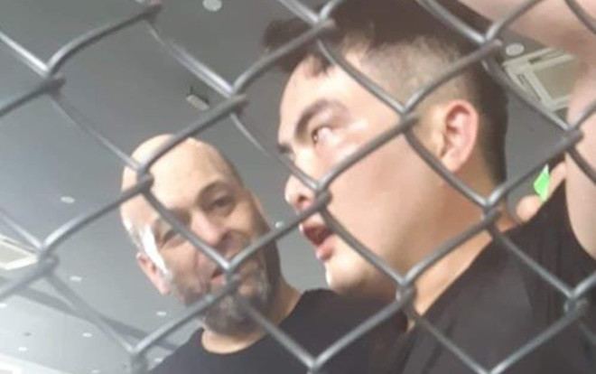 Nóng: Vừa trở lại Việt Nam, Flores đánh cao thủ Lưu Cường chảy máu mũi Ảnh 2