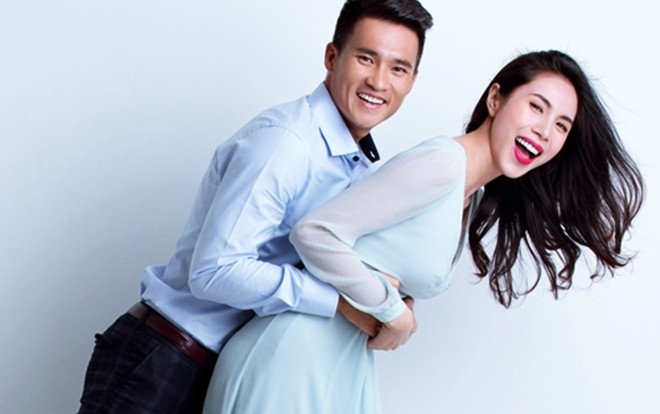 Công Vinh hóm hỉnh nhờ tư vấn hôn nhân: 'Làm đưa hết tiền mà vợ đi nhậu hoài' Ảnh 2