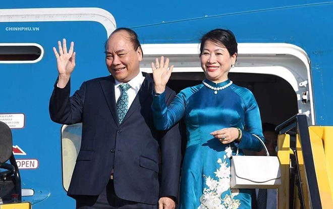 Phát hiện thú vị: Thủ tướng Nguyễn Xuân Phúc thường xuyên mặc tương đồng với phu nhân Ảnh 2