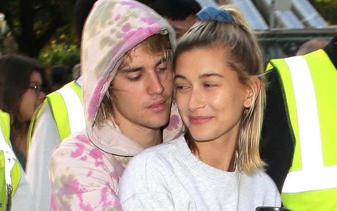 Fan nghi ngờ hát về tình cũ trong bài mới, Justin Bieber phải vội vã 'nịnh' vợ thế này Ảnh 2