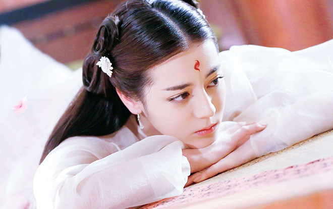 Địch Lệ Nhiệt Ba tiết lộ chuyện thi đậu Học viên Hý kịch Trung Ương Thượng Hải là 'ngoài ý muốn' Ảnh 2